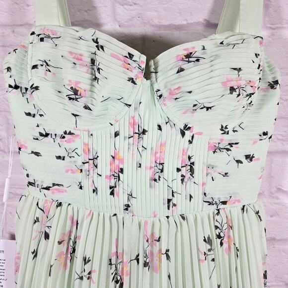 MS Self-Portrait Green Floral Pleat Mini Dress Women Size 2 NWT Sweetheart Cute - Picture 3 of 15